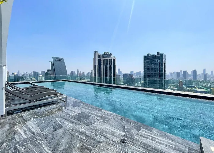 500m To Bts L Large 50 Sqm L Sky Pool And Gym Bangkok