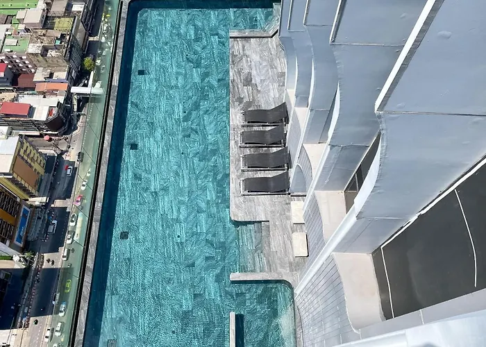 500m To Bts L Large 50 Sqm L Sky Pool And Gym Lejlighed *